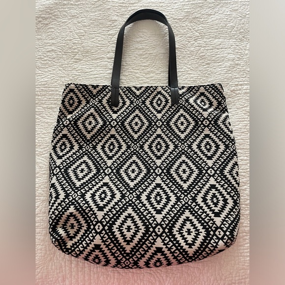 Lucky Brand Handbags - Lucky Brand purse/bag Aztec Navajo boho